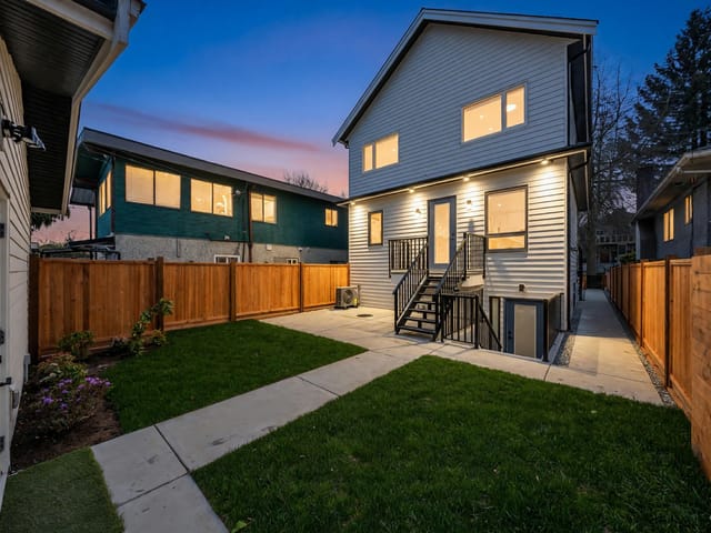 1/2 Duplex for sale in Vancouver, Vancouver East, 2713 Cheyenne Avenue, 263154634 | Realtylink.org