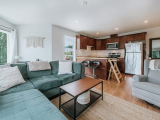 Apartment for sale in Gibsons, Sunshine Coast, 301 624 Shaw Road, 263154689 | Realtylink.org