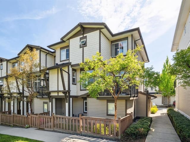 Townhouse for rent in Surrey, Cloverdale, 84 19433 68 Avenue, 263154705 | Realtylink.org