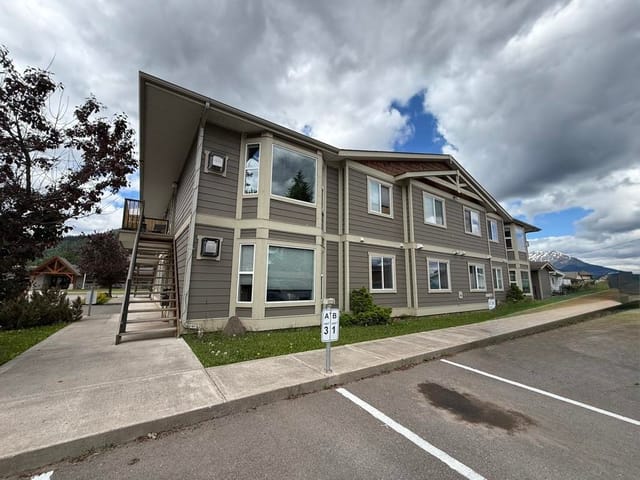 Apartment for sale in Smithers, Smithers And Area, 2 3664 Third Avenue, 263154761 | Realtylink.org