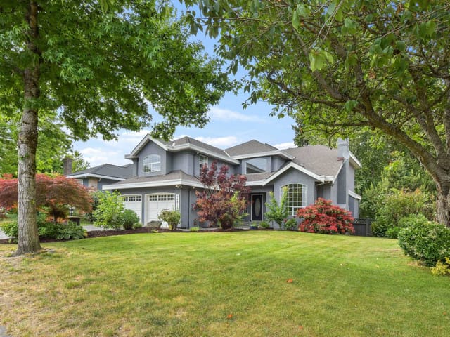 House for sale in Surrey, South Surrey White Rock, 14915 25a Avenue, 263154783 | Realtylink.org