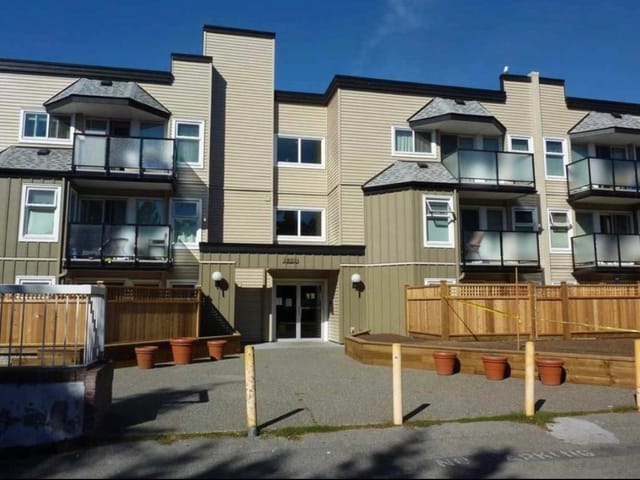 Apartment for sale in Surrey, South Surrey White Rock, 310 1850 E Southmere Crescent, 263154797 | Realtylink.org