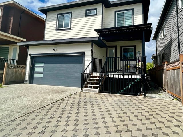 House for sale in Surrey, Cloverdale, 18384 60 Avenue, 263154902 | Realtylink.org