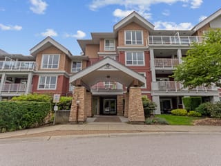 Apartment for sale in Surrey, Cloverdale, 215 6440 194 Street, 263154940 | Realtylink.org