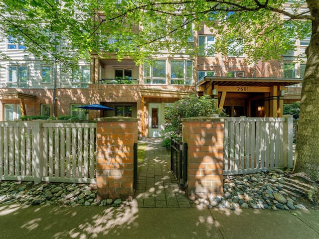 Apartment for sale in North Vancouver, North Vancouver, 101 2601 Whiteley Court, 263155002 | Realtylink.org