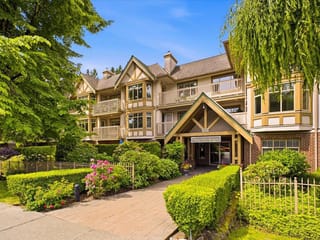 Apartment for sale in North Vancouver, North Vancouver, 411 2059 Chesterfield Avenue, 263155015 | Realtylink.org