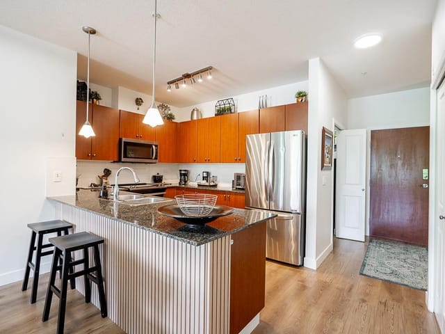 Apartment for sale in Surrey, North Surrey, 315 10180 153 Street, 263155132 | Realtylink.org
