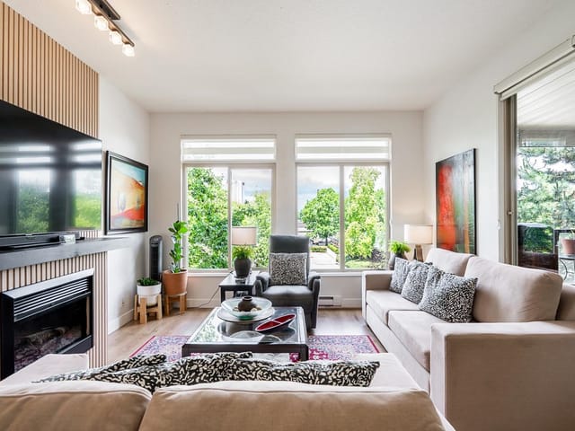 Apartment for sale in Surrey, North Surrey, 315 10180 153 Street, 263155132 | Realtylink.org