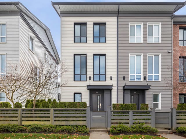 Townhouse for sale in Surrey, South Surrey White Rock, 11 15938 27 Avenue, 263155185 | Realtylink.org