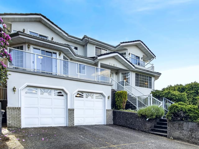 House for sale in Burnaby, Burnaby East, 7505 Manzanita Place, 263155285 | Realtylink.org