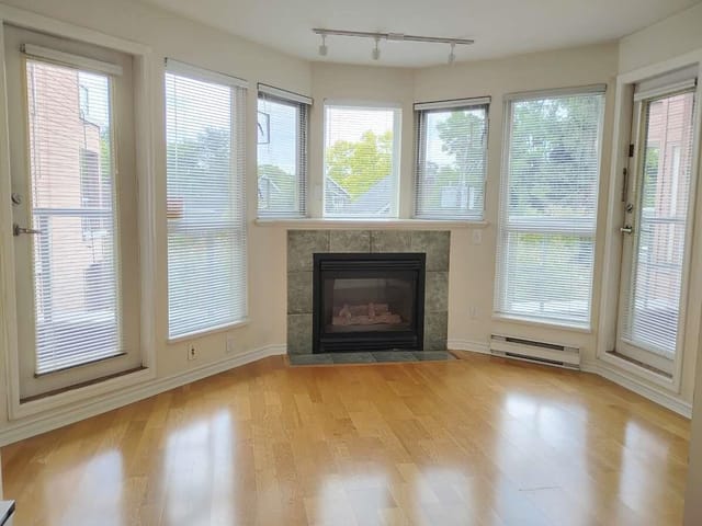 Apartment for sale in Vancouver, Vancouver West, 311 2025 Stephens Street, 263155385 | Realtylink.org