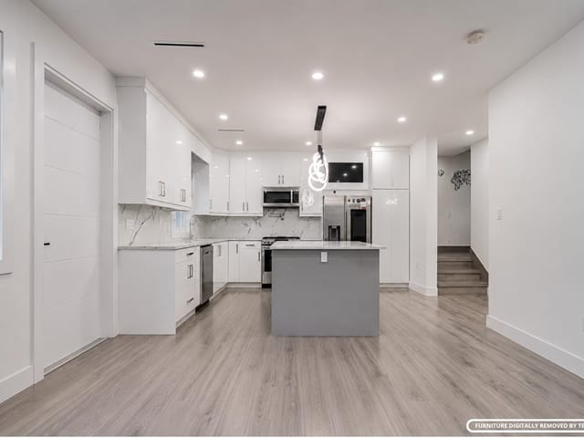 1/2 Duplex for sale in Burnaby, Burnaby North, 2 4675 Canada Way, 263155421 | Realtylink.org