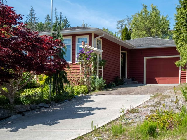 House for sale in Sechelt, Sunshine Coast, 5599 Medusa Place, 263155533 | Realtylink.org