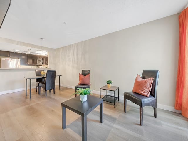 Apartment for sale in Surrey, North Surrey, 334 10838 City Parkway, 263155555 | Realtylink.org