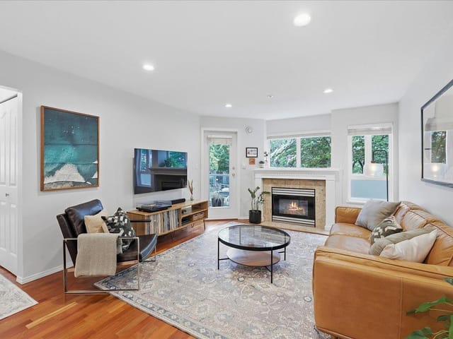 Apartment for sale in Vancouver, Vancouver East, 202 1738 Frances Street, 263155625 | Realtylink.org