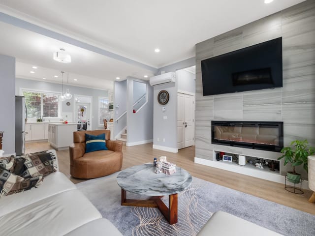 Townhouse for sale in Surrey, South Surrey White Rock, 21 2855 158 Street, 263155762 | Realtylink.org