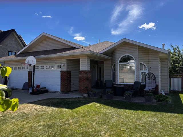 House for sale in Fort Nelson, Fort Nelson, 5512 Minnaker Crescent, 263155824 | Realtylink.org