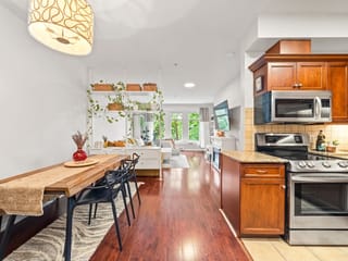 Apartment for sale in Port Coquitlam, Port Coquitlam, 302 2488 Welcher Avenue, 263155825 | Realtylink.org