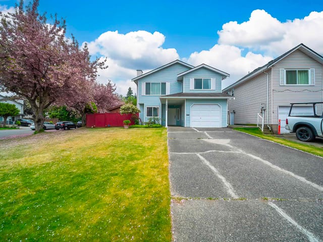 House for sale in Surrey, North Surrey, 14932 98a Avenue, 263156021 | Realtylink.org