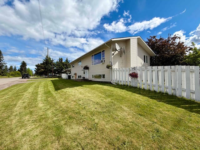 House for sale in Smithers, Smithers And Area, 3822 13th Avenue, 263156098 | Realtylink.org