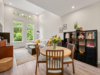 Apartment for sale in Surrey, South Surrey White Rock, 404 15436 31 Avenue, 263156100 | Realtylink.org