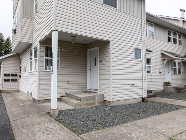 Townhouse for sale in Terrace, Terrace, 101 4822 Lazelle Avenue, 263156127 | Realtylink.org