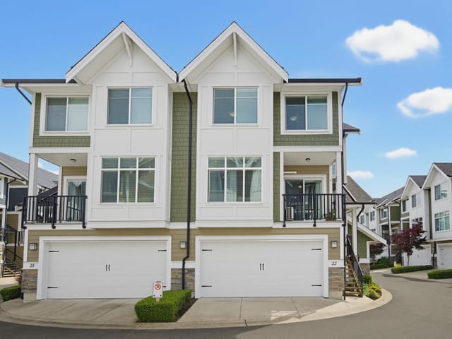 Townhouse for sale in Surrey, Cloverdale, 22 7374 194a Street, 263156132 | Realtylink.org