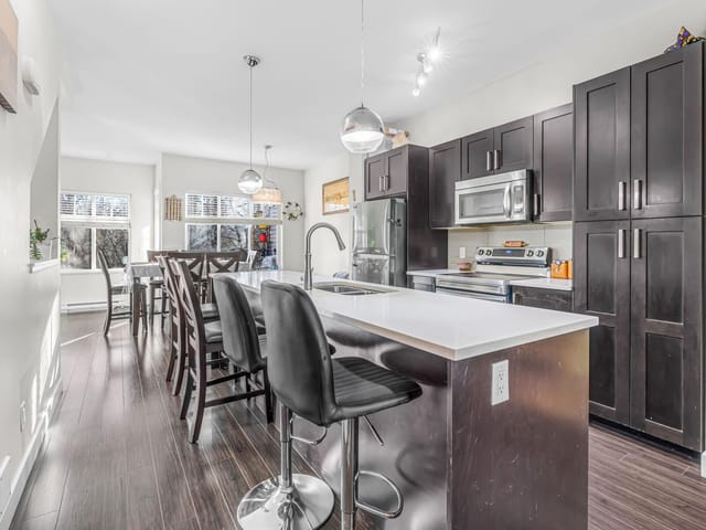 Townhouse for sale in Surrey, Surrey, 41 13864 Hyland Road, 263156196 | Realtylink.org