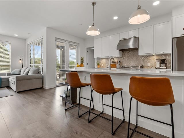 Apartment for sale in Abbotsford, Abbotsford, 404 33540 Mayfair Avenue, 263156201 | Realtylink.org
