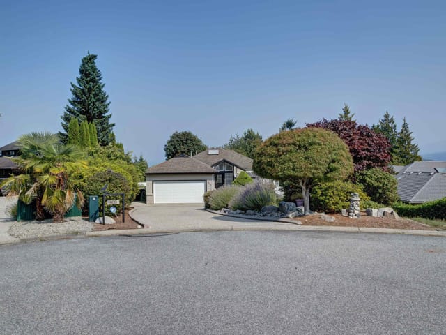 House for sale in Gibsons, Sunshine Coast, 803 Oceanmount Boulevard, 263156205 | Realtylink.org