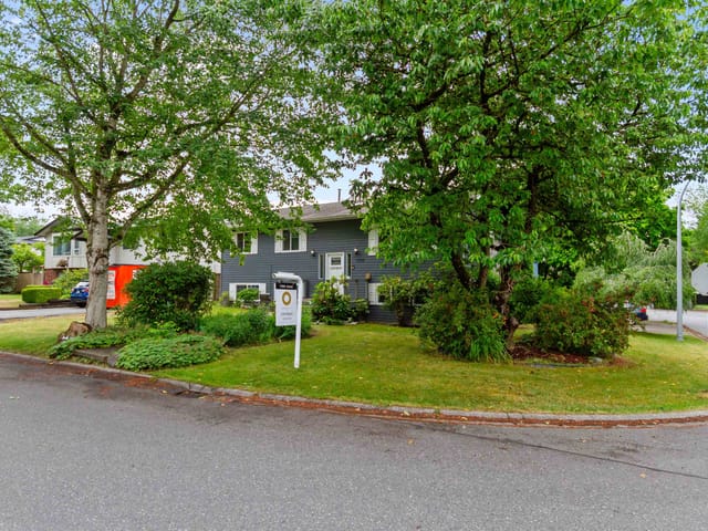 House for sale in Surrey, Cloverdale, 18312 59a Avenue, 263156257 | Realtylink.org