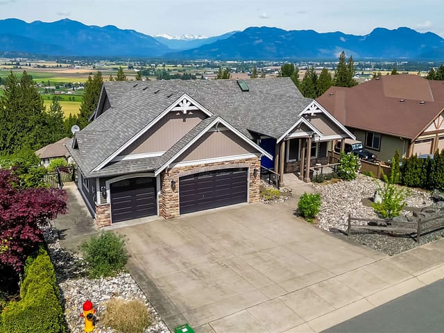 House for sale in Chilliwack, Chilliwack, 7319 Mount Thurston Drive, 263156318 | Realtylink.org
