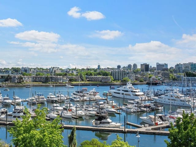 Apartment for sale in Vancouver, Vancouver West, 501 1099 Marinaside Crescent, 263156414 | Realtylink.org