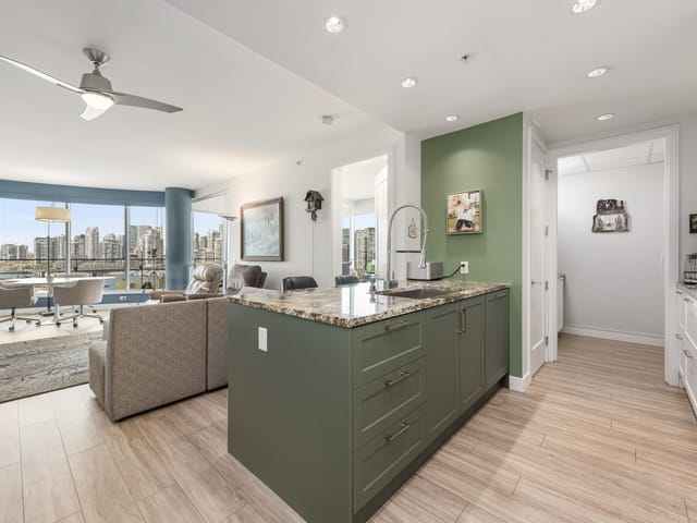 Apartment for sale in Vancouver, Vancouver West, 1009 181 W 1st Avenue, 263156425 | Realtylink.org