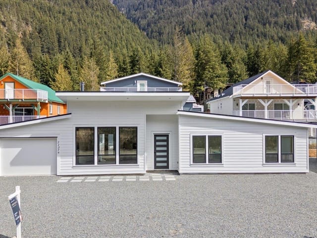 House for sale in Hope, Hope & Area, HG185 71376 Grove Place, 263156451 | Realtylink.org