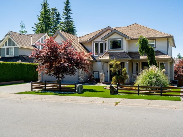 House for sale in Surrey, South Surrey White Rock, 933 164 Street, 263156524 | Realtylink.org