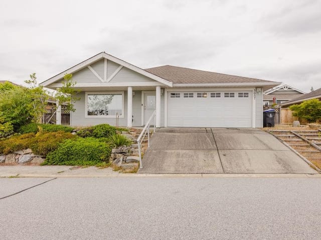 House for sale in Sechelt, Sunshine Coast, 5687 Emily Way, 263156525 | Realtylink.org