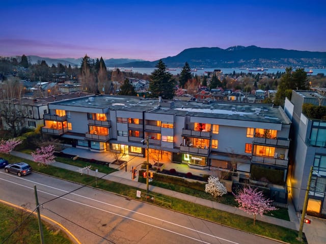 Apartment for sale in Vancouver, Vancouver West, 207 3663 W 16 Avenue, 263156565 | Realtylink.org