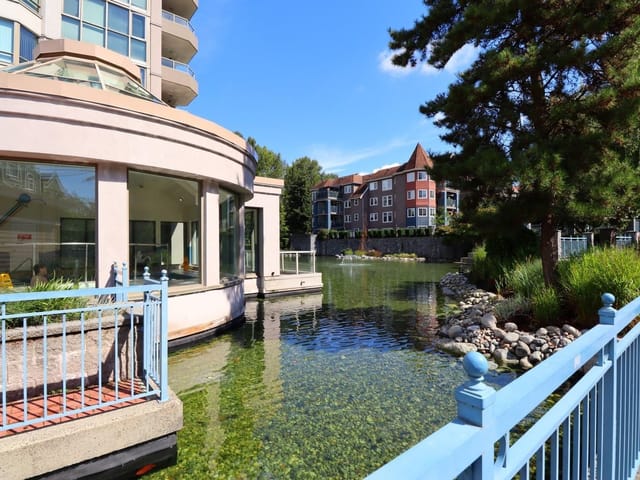 Apartment for sale in Coquitlam, Coquitlam, 206 1199 Westwood Street, 263156587 | Realtylink.org
