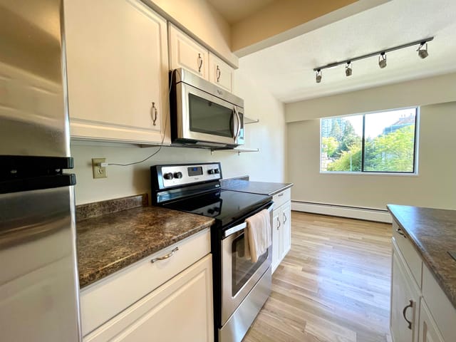 Apartment for sale in Burnaby, Burnaby South, 307 5127 Irving Street, 263156667 | Realtylink.org