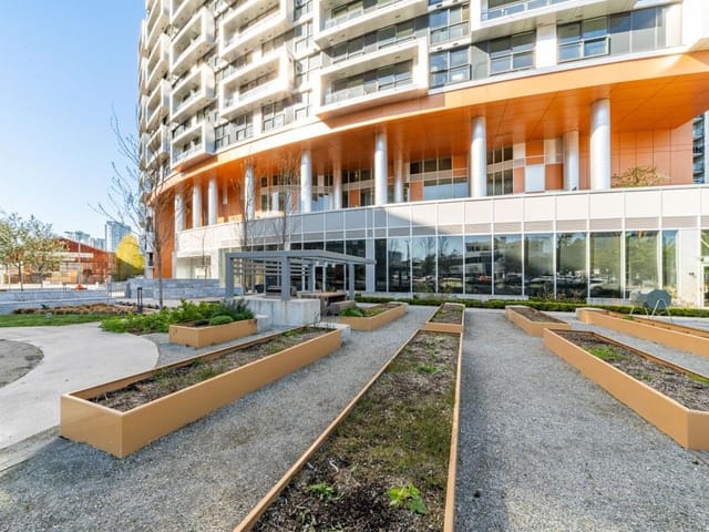 Apartment for sale in Vancouver, Vancouver West, 1207 1768 Cook Street, 263156678 | Realtylink.org
