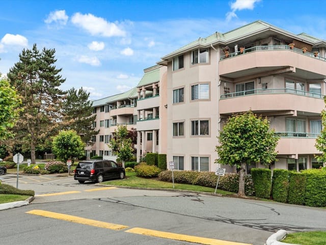 Apartment for sale in Abbotsford, Abbotsford, 231 33173 Old Yale Road, 263156709 | Realtylink.org