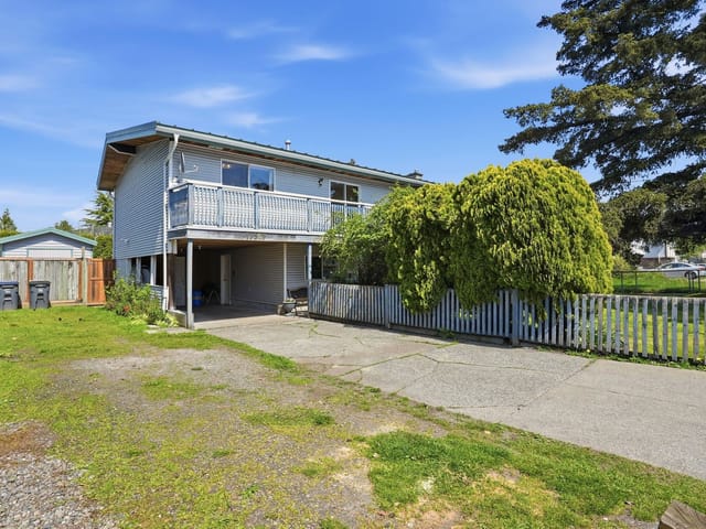 House for sale in Surrey, Cloverdale, 17569 60 Avenue, 263156767 | Realtylink.org