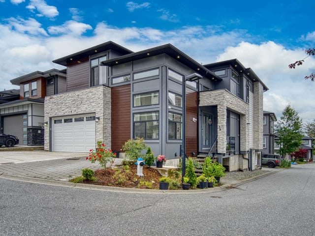 House for sale in Abbotsford, Abbotsford, 19 4295 Old Clayburn Road, 263156768 | Realtylink.org