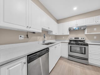 Apartment for sale in Coquitlam, Coquitlam, 107 515 Whiting Way, 263156959 | Realtylink.org