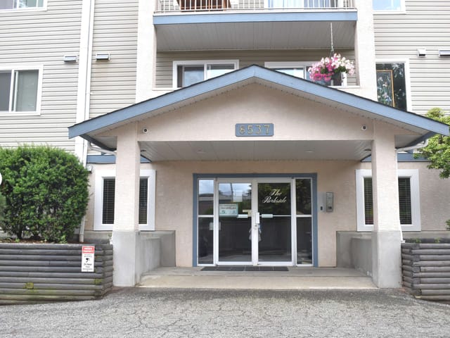 Apartment for sale in Chilliwack, Chilliwack, 402 8537 Young Road, 263157031 | Realtylink.org