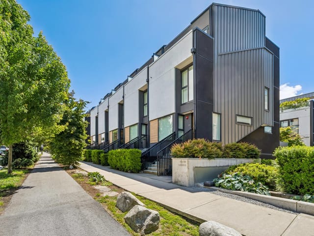 Townhouse for sale in North Vancouver, North Vancouver, 129 649 E 3rd Street, 263157106 | Realtylink.org