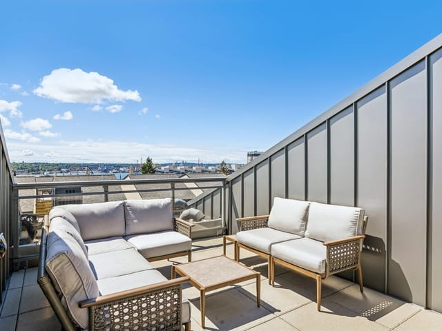 Townhouse for sale in North Vancouver, North Vancouver, 129 649 E 3rd Street, 263157106 | Realtylink.org