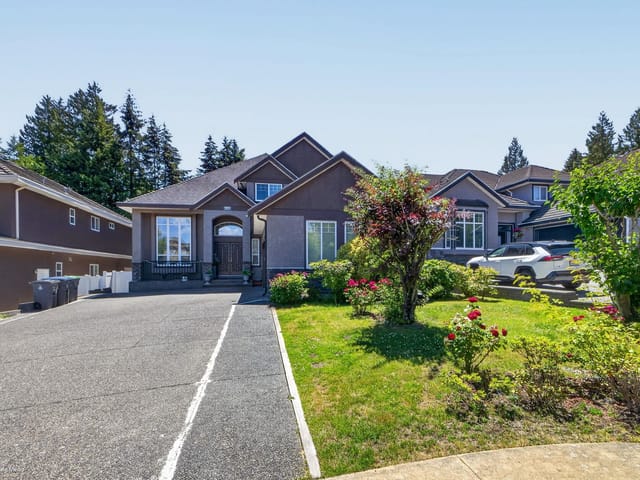 House for sale in Surrey, Surrey, 16758 86 Avenue, 263157376 | Realtylink.org