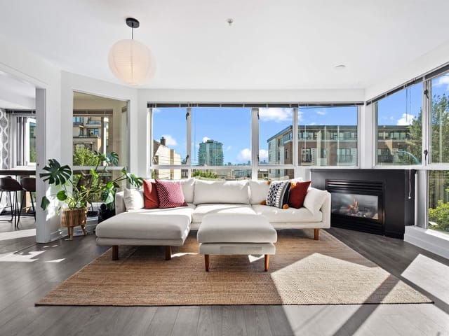 Apartment for sale in North Vancouver, North Vancouver, 301 122 E 3rd Street, 263157428 | Realtylink.org